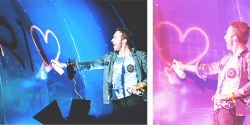 valedasborboletas:  Chris Martin at Rock In Rio 2011. [x] 