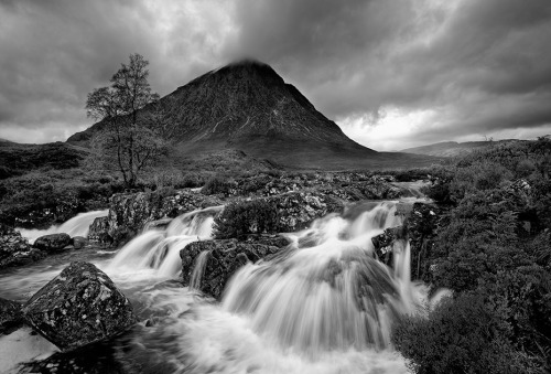 Wet and Wild | Buachaille Etive Mor, Scotland, UK©  Les F51