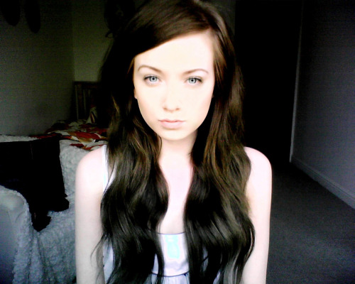 jelllyfox:  ellieinitgeez:  my photos always turn out very over exposed nowadays.  she is the most beautiful girl ever really  