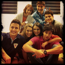 lovetirulipos:  Meus lindos … :) 