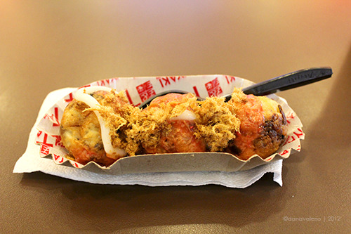 highsummonertemptress:  Takoyaki 