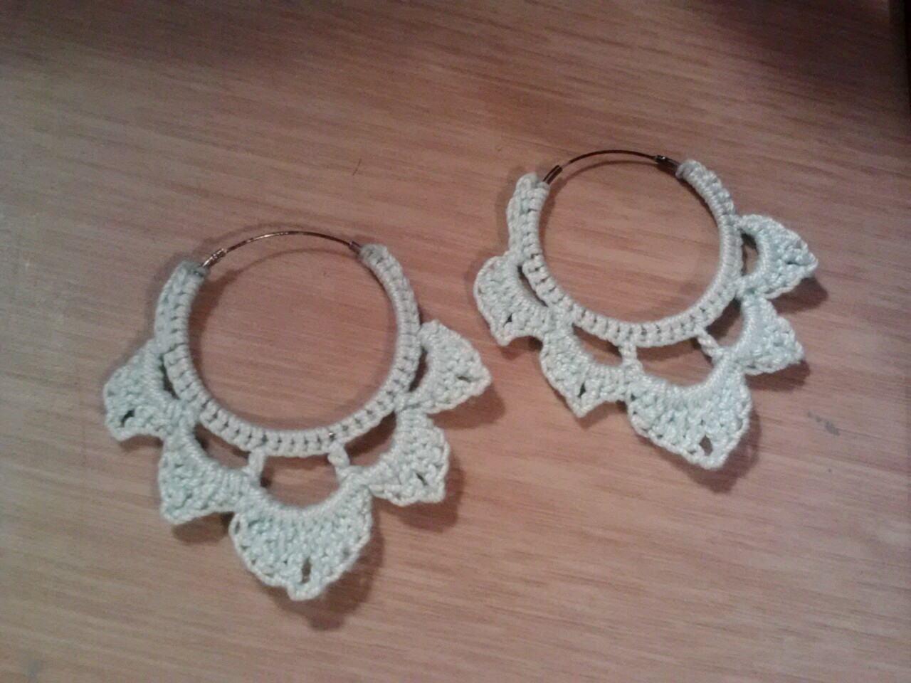 geekygears:  Crocheted hoop earrings! Should I add beads?  Gonna make some peach