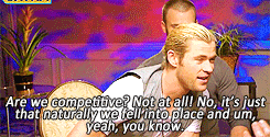 15 Day Chris Evans challenge → Day 10: Favorite Off-Screen Friendship: Chris Hemsworth I love too much this guys. <3