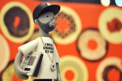 magnolius:   J Dilla Toy by Sintex unfortunately we’re not sure what the story is behind this incredible Dilla toy or if you could even purchase them anywhere, but dang it’s dope! If you have any info on it, hit us up. 