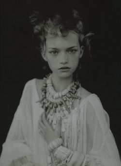 Gemma Ward: Just Enchanting - Vogue Italia By Paolo Roversi, March 2004