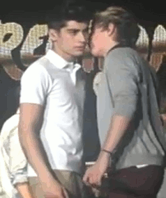 ziallshipper:  (x) 