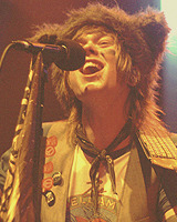 venu-ss-blog:   9 pictures of christofer drew -&gt; Hats 