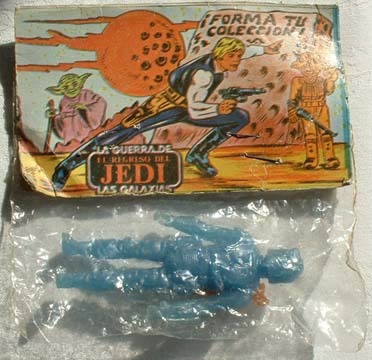 dulokbrains:
“remixcub:
“ Mexican bootleg figure of Boba Fett. Check out the picture on the package of Han Solo’s body with Luke Skywalker’s head. lol
”
awesome, i love vintage bootleg star wars figures!
”
A minute ago I didn’t know this existed. Now...