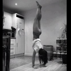 sexygymchics:  Strength and Power = Beauty  (Taken with Instagram)  Th3 Watch3r Approv3d(via imgTumble)