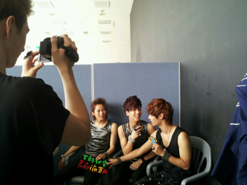 FY! VIXX