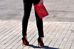 walk-in-louboutin:  http://comeonlets-elevate.tumblr.com/