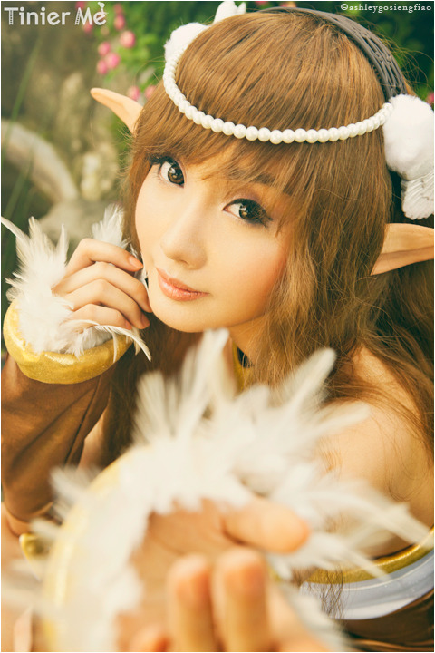 vandariwuuuuutcosplay:  Character: Alodia’s Tinier Me avatar Game: Tinier Me CN: Alodia Gosien