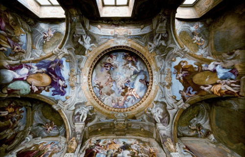 Sala di Ercole, Palazzo Carignano, Turin, project by Guarino Guarini, frescoes by Stefano Maria Legn