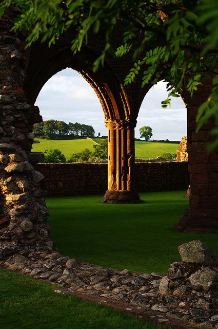 bluepueblo:  Arches, New Abbey, Scotland photo via isla 