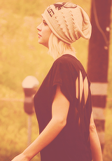 emaras-deactivated20121203:  one hundred flawless people → 3) ashley benson  I really, really love her.