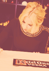 emaras-deactivated20121203:  one hundred flawless people → 3) ashley benson  I really, really love her.