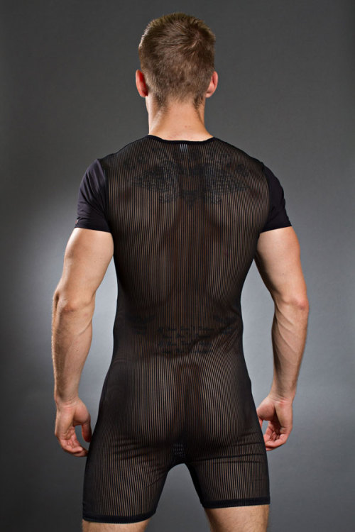 openmindz88:  Damn, where is the front side of this pic?? 