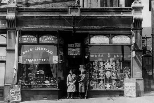 suburbanastronaut: Shop, Dock View Road, Barry, 1930s