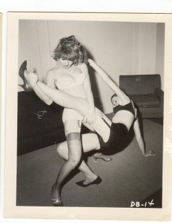 bondageoldies.tumblr.com post 45884630688