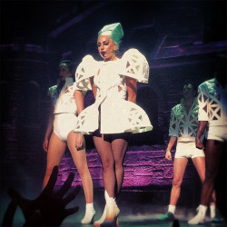 Killedbyawaffle:  Gagaroyale:  A Few More Pictures Of Gaga Wearing The Teal Wig At