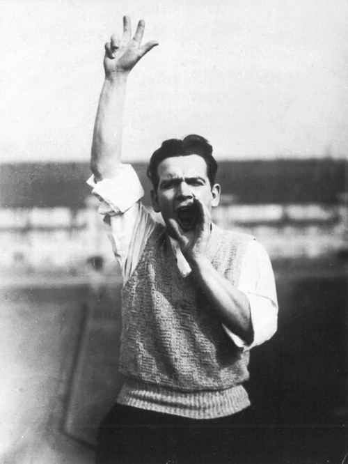 Hannes Maria Flach, Selbstportrait als Rufer, 1928  [Self-Portrait as a ‘caller’]
