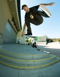 the-state-of-skate:  Skate | Street | Girls | Graffiti