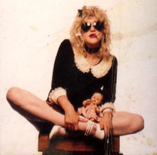 born-on-the-coldest-day:  click for a grunge blog