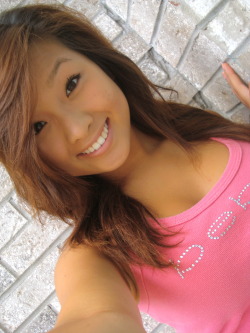 fuckyeahhsexyasians:  http://mynguyennn.tumblr.com/