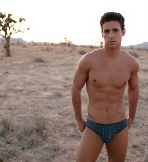 vajeff: Tyler Lough … delicious.