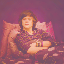  1D’s stop the tape and rewind moments: iGo One Direction “Could I have some more fruit? And, could you cut them in the little cubes, the way that you do?” 