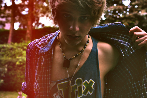 k-ngforaday:  idrownideas: get I’m my bed :) 