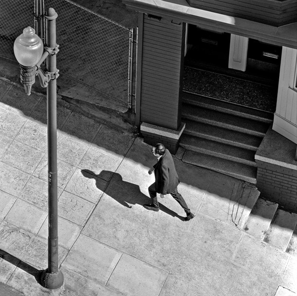 Fred Lyon
Incline Stride, San Francisco, 1959