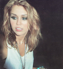 bedazzled-bitch:  kendall-cyrus:  Miley Cyrus