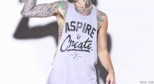 mexi-jew:  Warped Tour cover shoot for AP Magazine [x] 