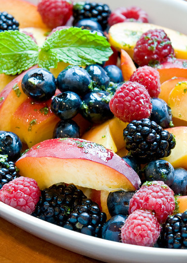 beautifulpicturesofhealthyfood:  Peaches &amp; Berries with Lemon-Mint Syrup.