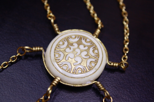6-Point Ivory Star Necklace