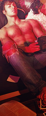 whitachi:  narroulor-blog: chris evans - for flaunt magazine  The photoshoot where