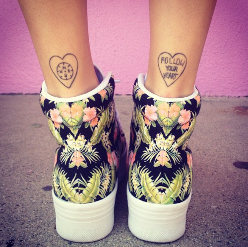 ridge:beautartiful:a-rtist:genius cute!want those shoes and tattoos omg 