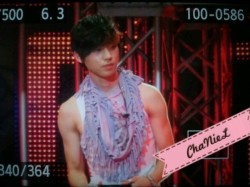 kpopkathyy:  wo3o:  he is manlier than ALL his hyungs. the end  look at those arms. 