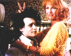 fragmentallygirl-deactivated202:  Edward Scissorhands-Behind the Scenes 
