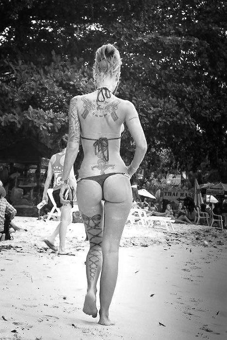 Tattoos N Blondes