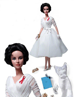 vintagegal:  Mattel will be releasing two Elizabeth Taylor silkstone dolls this Fall. 