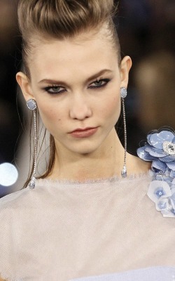  Karlie Kloss at Chanel Haute Couture s/s