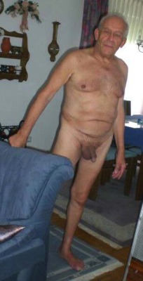 nakedgaygrandpa.tumblr.com post 46948589426