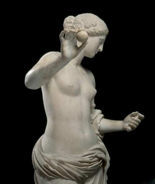 tunnelechoes:  Venus d’Arles 