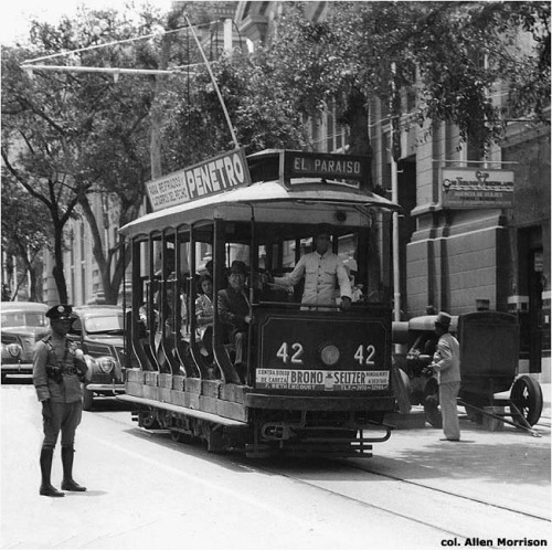 grandoldcity:  The last tram of Caracas, Venezuela.  1940s, I think.