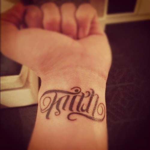 erin-1d:  i guess your just obliged to get a tattoo if you go to la…