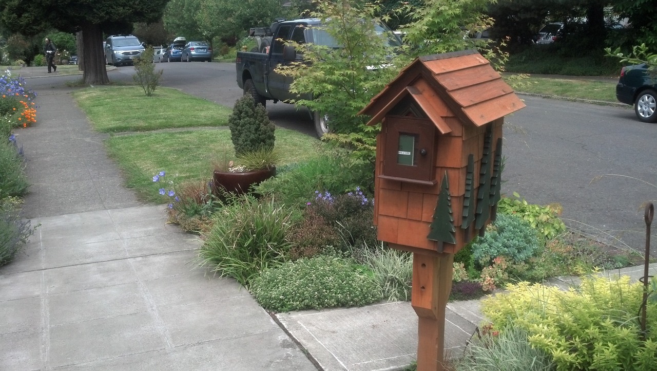 fuckyeahthepacificnorthwest:  defythelawsofphysics:  Adding to the list of why I