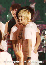 luchynya:  cute~lovely~adorable~dorky Taemin with his hyungs ~ 