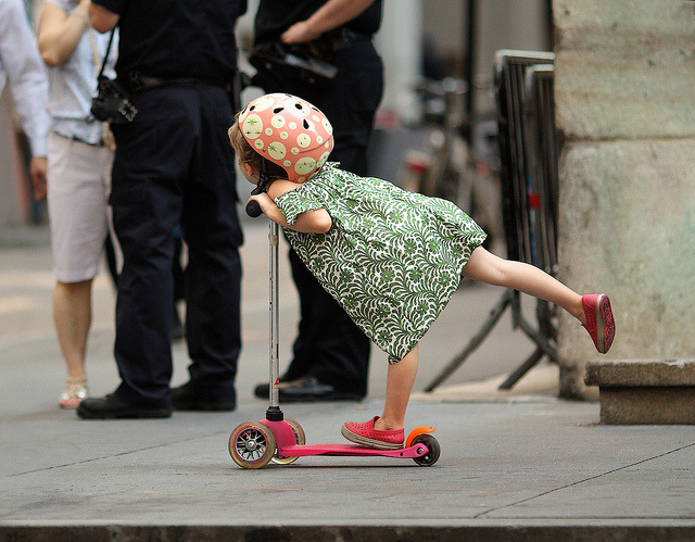 thesidewalk:  allure-couture:  holy kfljam this is cute  http://thesidewalk.tumblr.com
